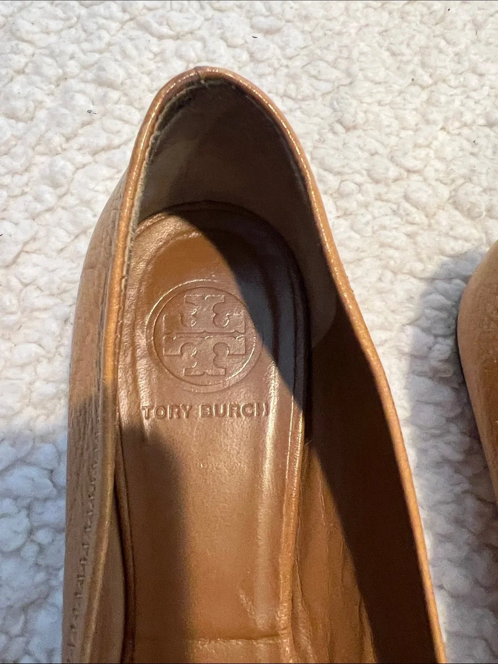 Tory Burch Cognac Leather Logo Round-Toe Flats - Size 7.5